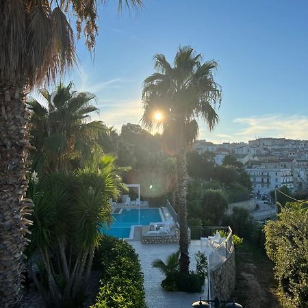 Albergo Villa Vittoria Rodi Garganico Εξωτερικό φωτογραφία