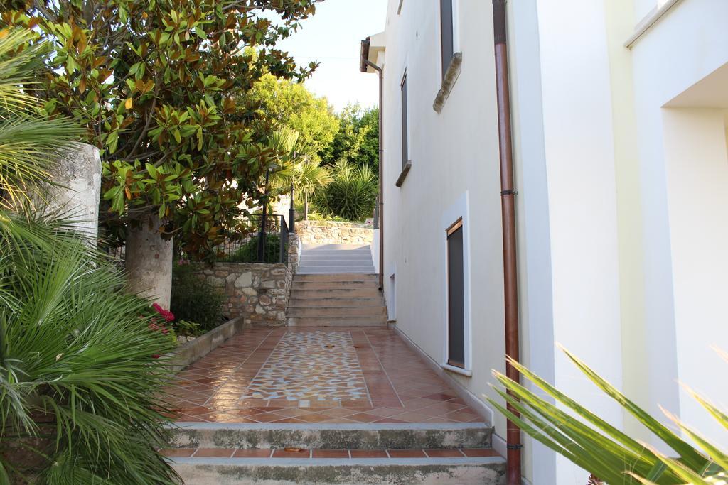 Albergo Villa Vittoria Rodi Garganico Εξωτερικό φωτογραφία
