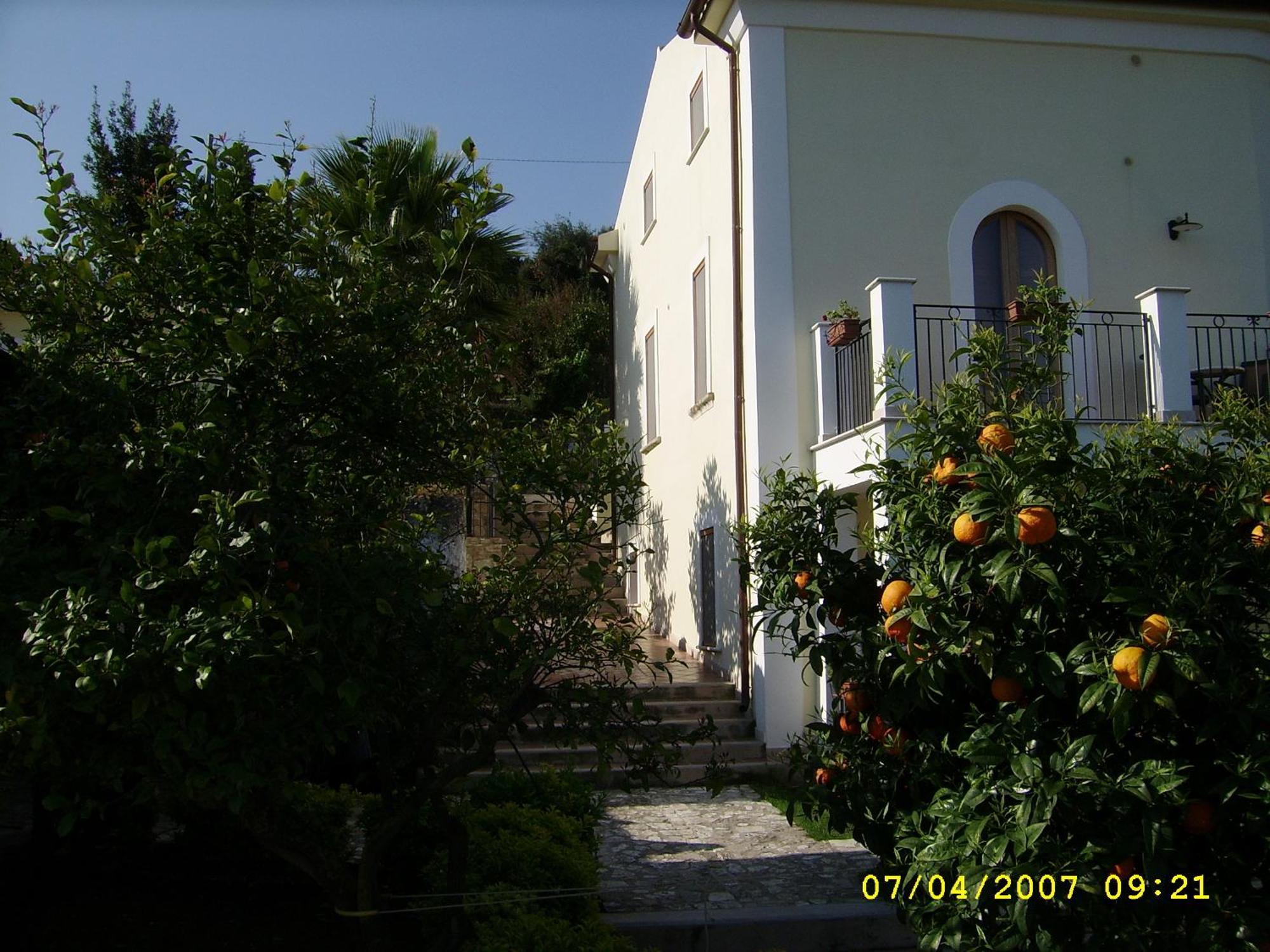 Albergo Villa Vittoria Rodi Garganico Εξωτερικό φωτογραφία