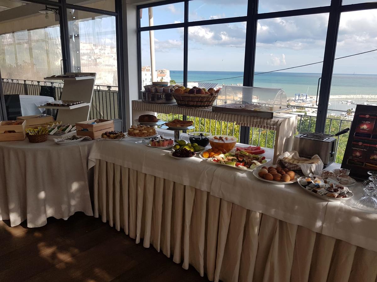 Albergo Villa Vittoria Rodi Garganico Εξωτερικό φωτογραφία