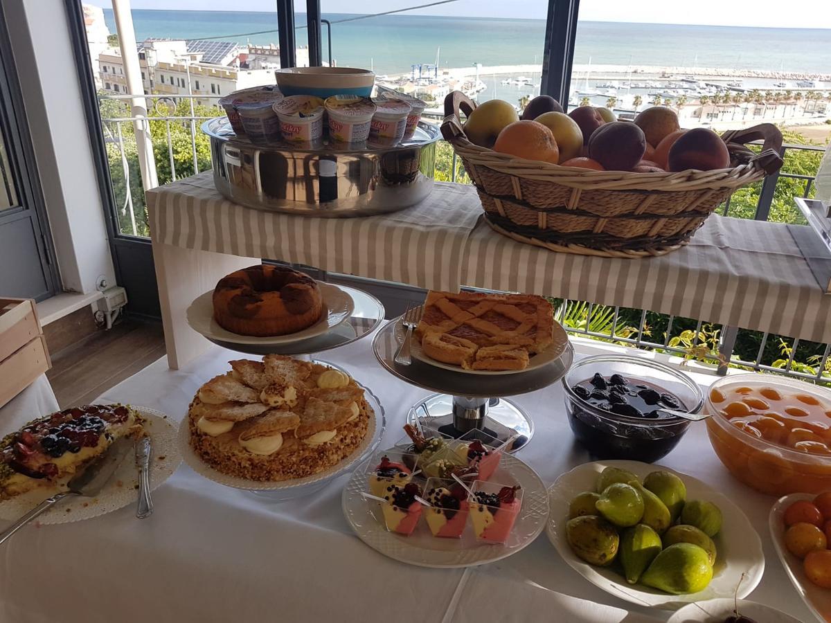 Albergo Villa Vittoria Rodi Garganico Εξωτερικό φωτογραφία
